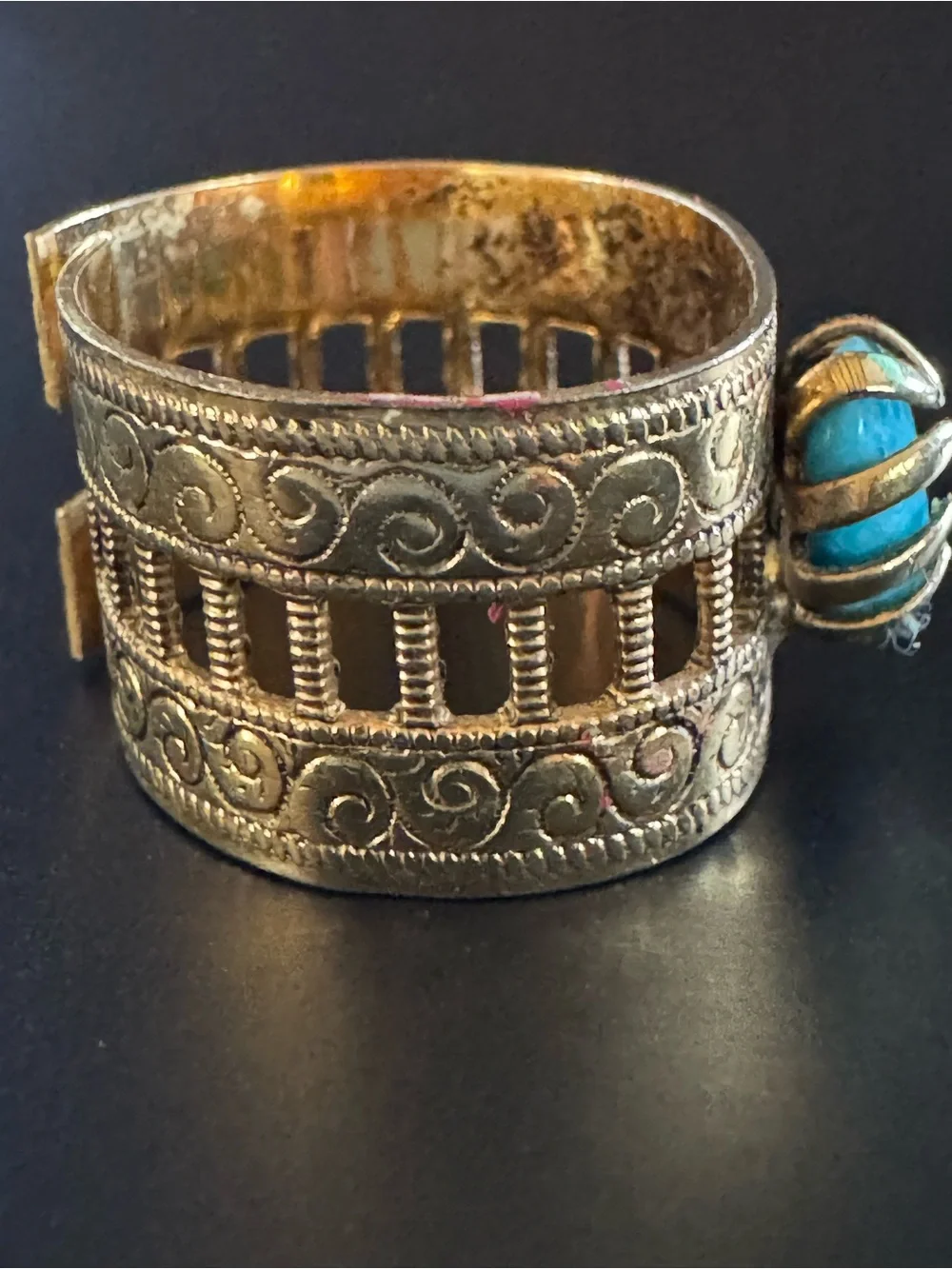 Gold Tone Turquoise Blue Wide Band Claw Prong Statement Ring - Size 7